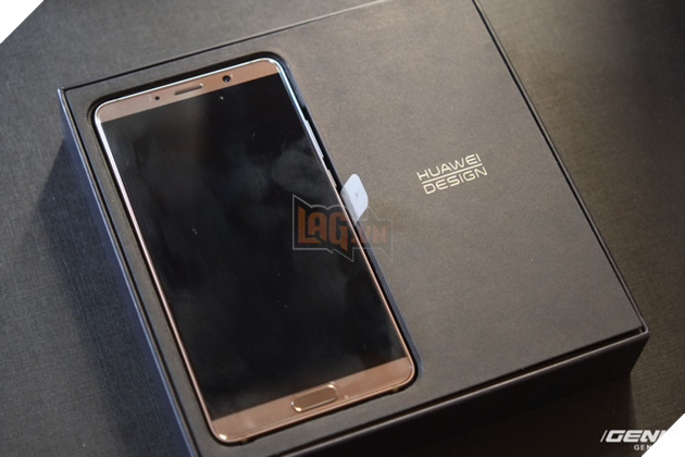 Mở hộp Huawei Mate 10 đầu tiên tại VN: điểm nhấn camera 5