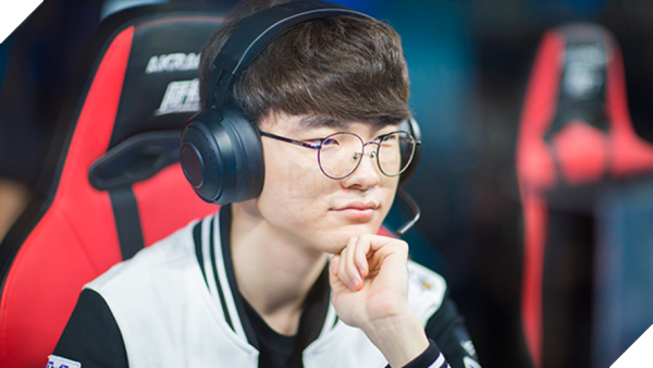 Netizen Hàn tôn sùng Faker sau chiến thắng của SKT trước Misfits 31