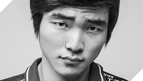Netizen Hàn tôn sùng Faker sau chiến thắng của SKT trước Misfits 34