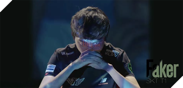 Netizen Hàn tôn sùng Faker sau chiến thắng của SKT trước Misfits 32