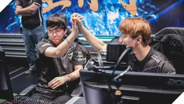  CKTG 2017 “Đường giữa thọt, không thành vấn đề” phân tích SSG vs Longzhu 9