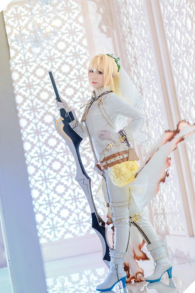 Cosplay nàng Saber tuyệt đẹp khiến fan Anime không khỏi ngây ngất