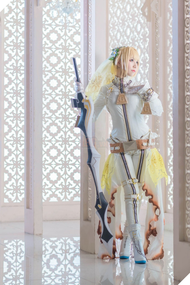 Cosplay nàng Saber tuyệt đẹp khiến fan Anime không khỏi ngây ngất