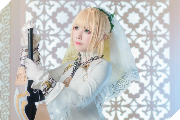 Cosplay nàng Saber tuyệt đẹp khiến fan Anime không khỏi ngây ngất