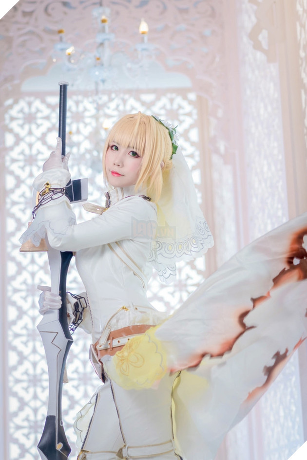 Cosplay nàng Saber tuyệt đẹp khiến fan Anime không khỏi ngây ngất