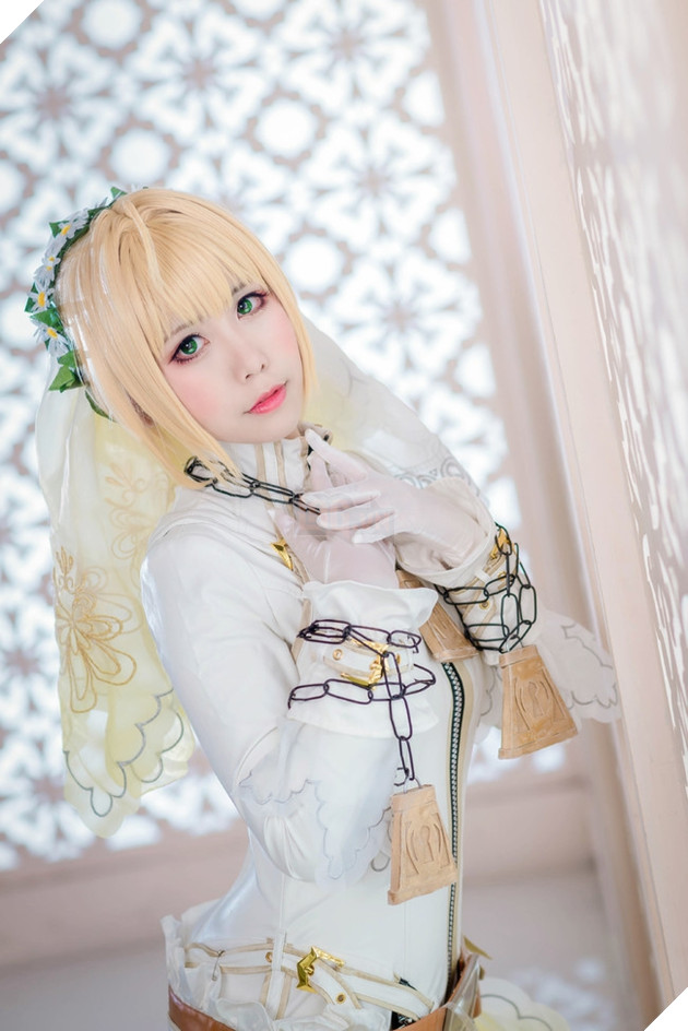 Cosplay nàng Saber tuyệt đẹp khiến fan Anime không khỏi ngây ngất