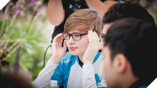 Tin vắn CKTG 2017: Sneaky tạo nên kỉ lục sát thương tại CKTG, Uzi đã bị ốm trước Tứ kết!! 5