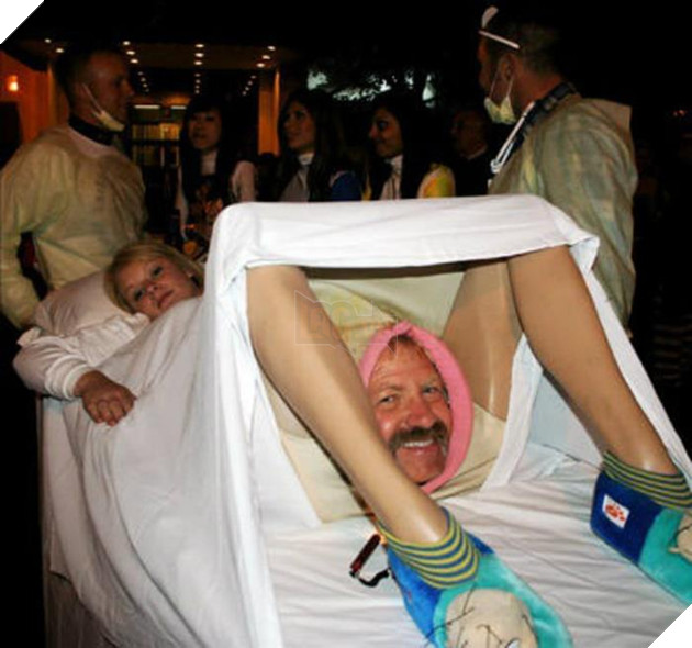 15 thảm họa cosplay đừng mặc ra đường vào đêm Halloween kẻo nhận đủ gạch xây nhà - Ảnh 15.