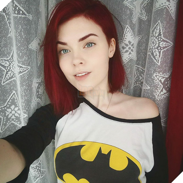 Thánh nữ cosplay người Nga này có thể hóa thân thành bất cứ ai, ngoại hình của cô ấy sẽ khiến bạn bất ngờ - Ảnh 1.