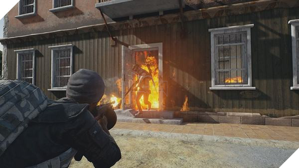 Bluehole cam kết sẽ mạnh tay hơn với những người chơi gian lận trong PUBG