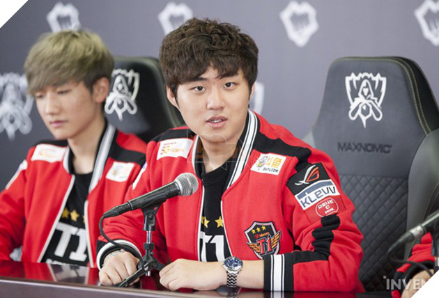 SKT T1 Bang: Khi thua RNG ván 1, tôi không cảm thấy lo lắng nhiều lắm, tuy nhiên thua game 3 là bước ngoặt với chúng tôi