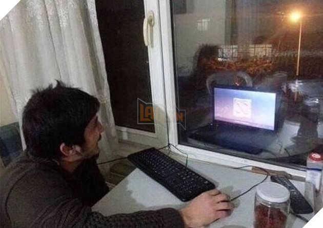 17 ý tưởng làm mát máy tính có một không hai của hội game thủ lầy lội - Ảnh 24.