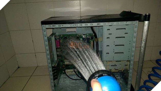 17 ý tưởng làm mát máy tính có một không hai của hội game thủ lầy lội - Ảnh 16.