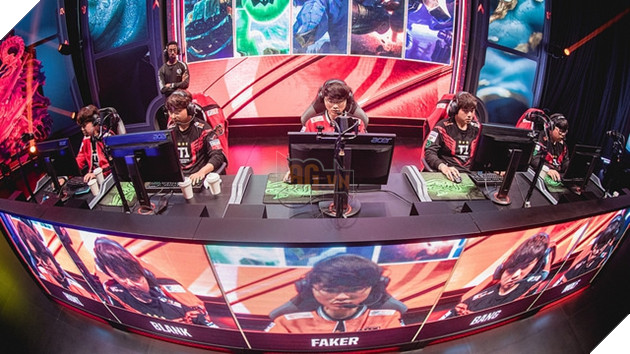 Cộng đồng LMHT thế giới cho rằng SKT T1 lừa RNG với con bài Peanut khi đã "giả ngu" cả mùa giải