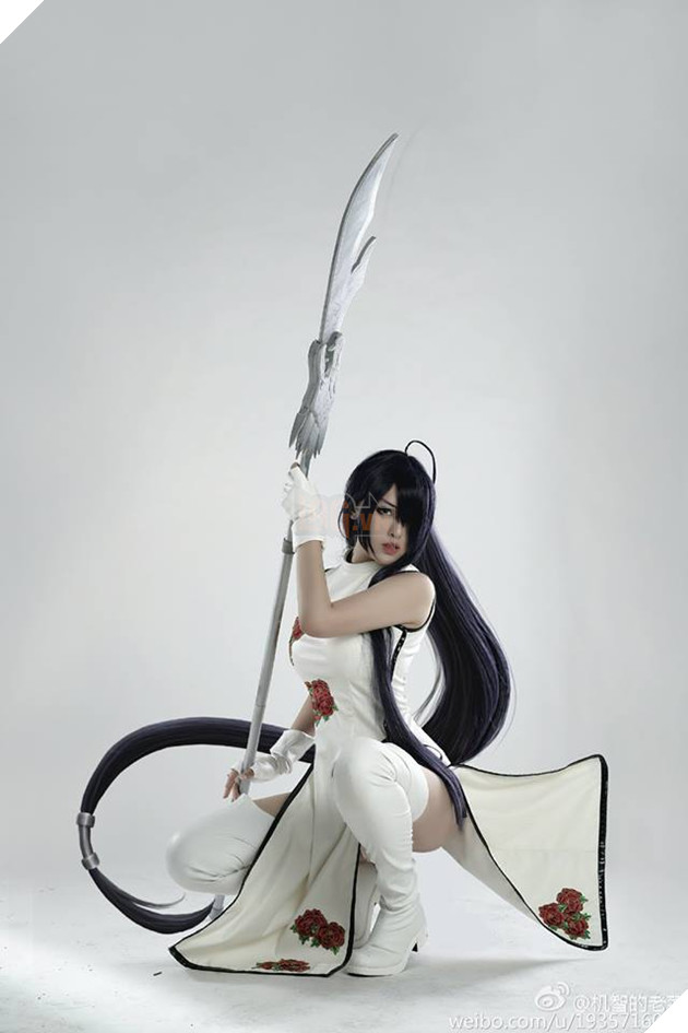 "Chảy máu mũi" với cosplay về công nàng Kanu Unchou trong Manga Ikkitousen