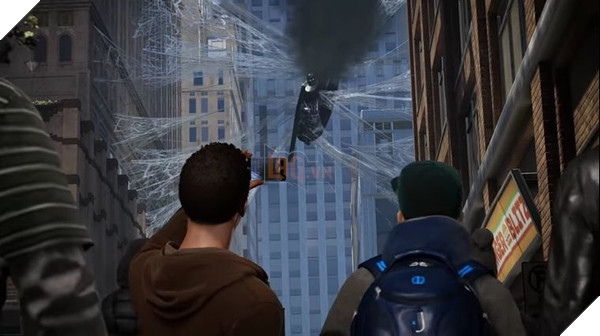 Miles Morales chính là người ghi lại hình ảnh máy bay của Mr. Negative bị Spider-Man đánh bại