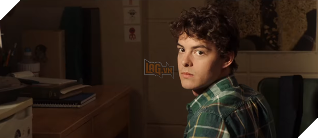 … Tree lại thấy mình đang ở trong phòng của Carter, người mà cô đã ngỡ là “tình một đêm” của mình