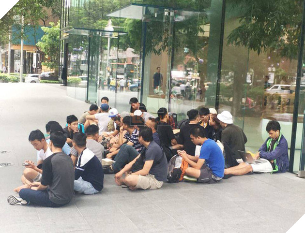 iPhone X 256GB xách tay có thể lên tới 70 triệu đồng trong ngày đầu về Việt Nam 3