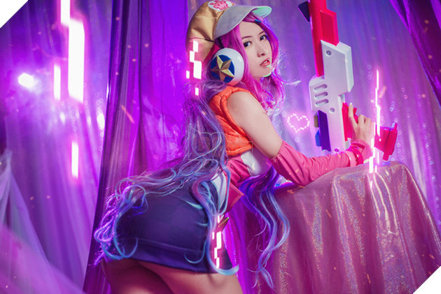 Cosplay miss4 gia lap 2