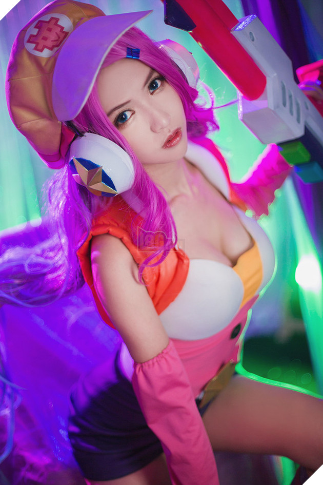 Cosplay miss4 gia lap 8