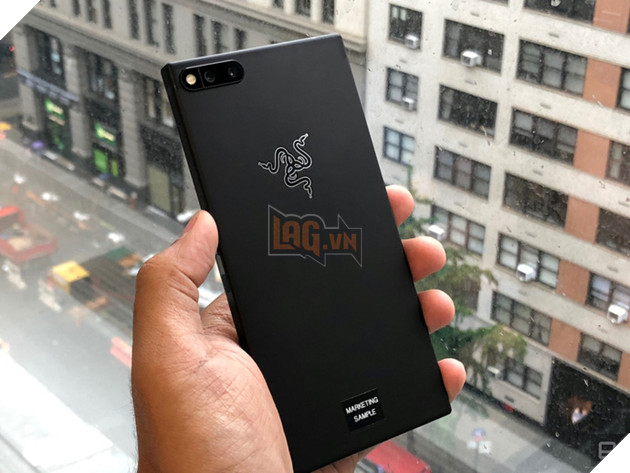 Razer Phone chính thức ra mắt, RAM 8GB, màn hình 120HZ đầu tiên trên thế giới: smartphone chơi game đỉnh cao là đây!