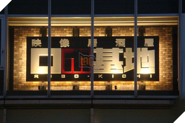 
Biển hiệu ngoài quán Robo Kichi.
