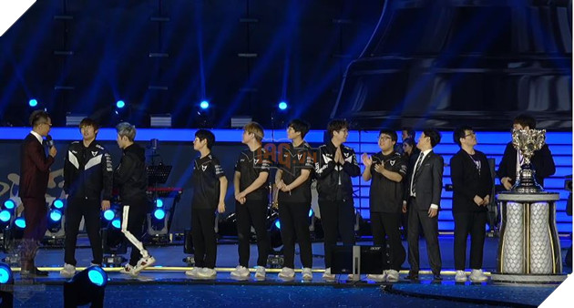 LMHT: SamsungGalaxy đánh đổ triều đại thống trị của SKT T1 với tỉ số 3 - 0 áp đảo 2