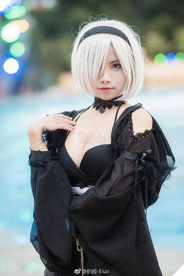 Bỏng mắt với cosplay NieR: Automata cực gợi cảm và quyến rũ