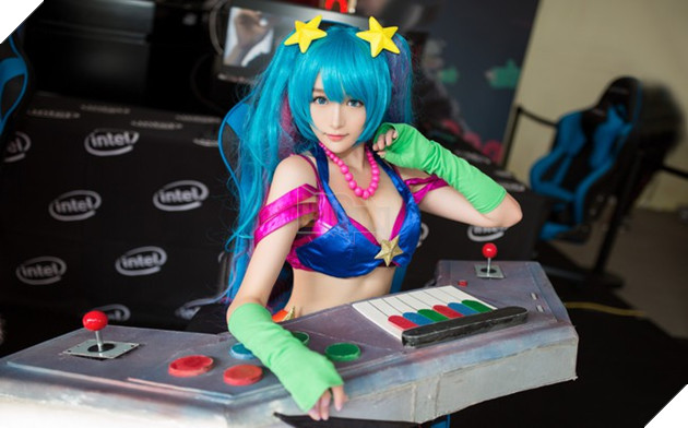 Ngất ngây với cosplay Sona Giả Lập cực gợi cảm trong Liên Minh Huyền Thoại