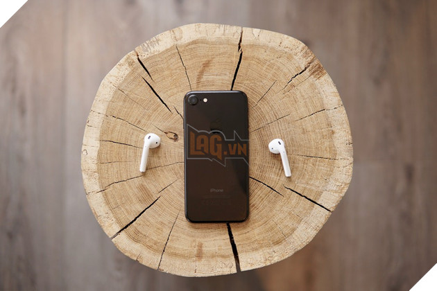 6 smartphone bán chạy nhất nửa đầu 2017: Vị trí top 3 sẽ khiến bạn bất ngờ - Ảnh 1. 6 smartphone bán chạy nhất nửa đầu 2017: Vị trí top 3 sẽ khiến bạn bất ngờ - Ảnh 1.