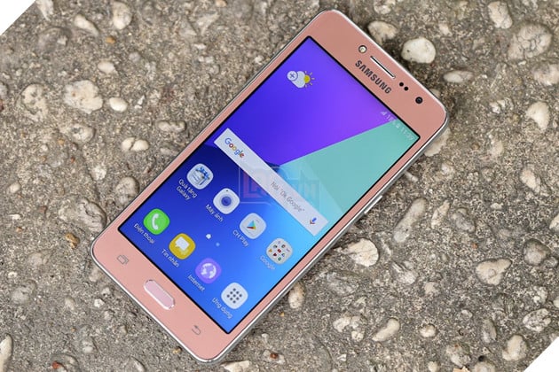 6 smartphone bán chạy nhất nửa đầu 2017: Vị trí top 3 sẽ khiến bạn bất ngờ - Ảnh 3. 6 smartphone bán chạy nhất nửa đầu 2017: Vị trí top 3 sẽ khiến bạn bất ngờ - Ảnh 3.