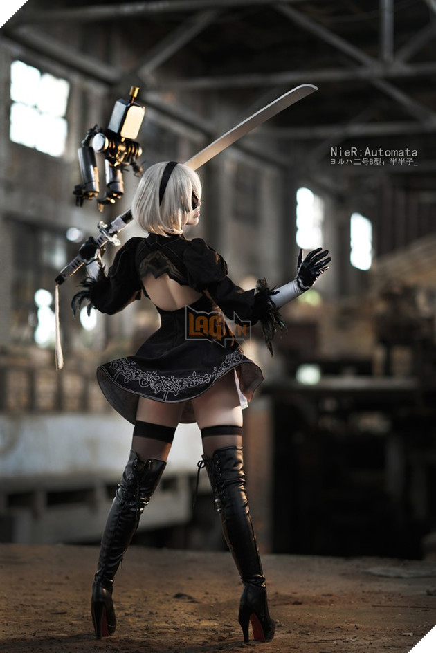Mãn nhãn với cosplay Nier: Automata "chuẩn không cần chỉnh"
