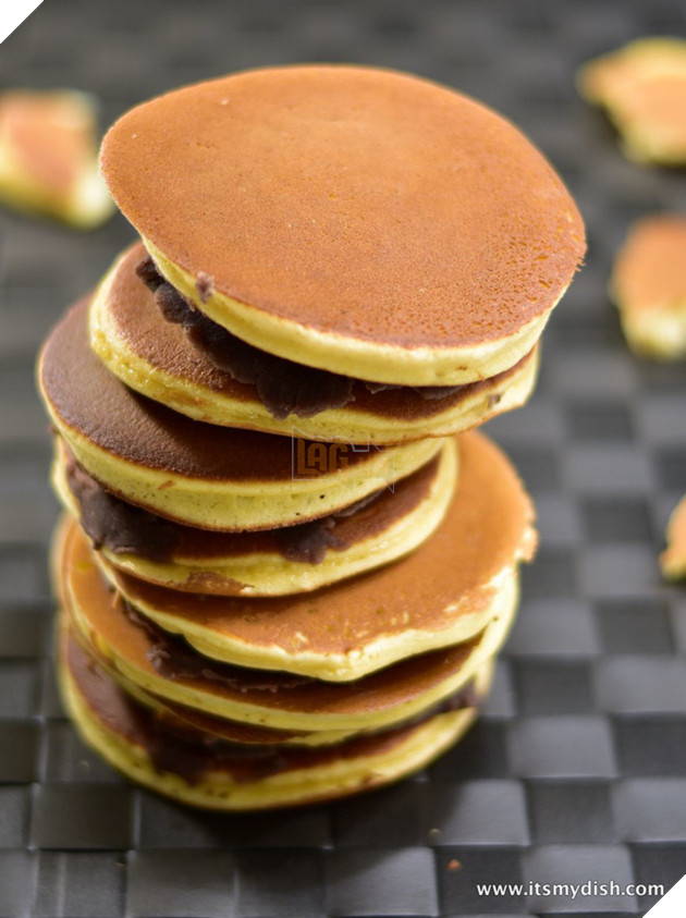 Xem Doraemon từ nhỏ, chắc g&#236; bạn đ&#227; biết hết những điều th&#250; vị sau về chiếc b&#225;nh r&#225;n Dorayaki - Ảnh 5.