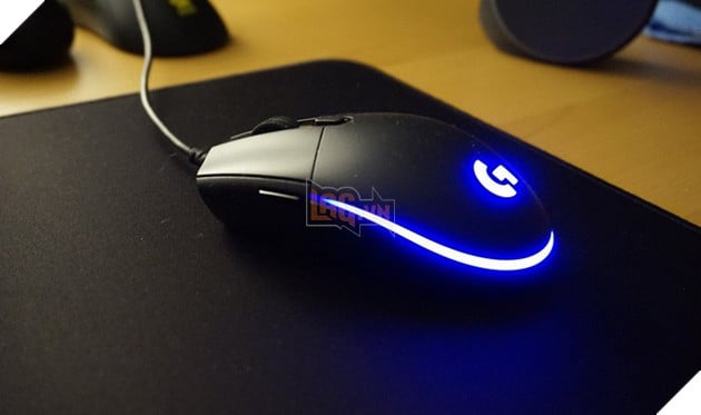 Thích chơi game bắn súng chọn chuột gaming nào chuẩn nhất?