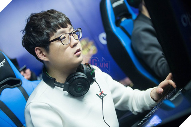 Đây là cảm nghĩ của Mata khi thấy Samsung lên ngôi vô địch thế giới dù bị chính đội này "gạt giò"