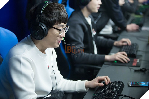 Đây là cảm nghĩ của Mata khi thấy Samsung lên ngôi vô địch thế giới dù bị chính đội này "gạt giò"