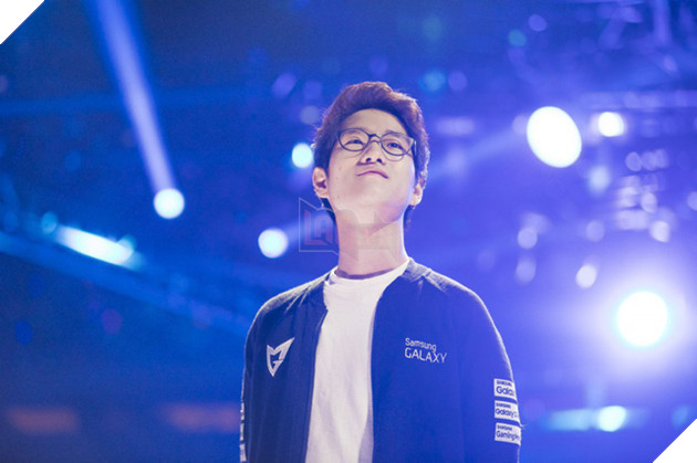 "Bán hành" cho SKT T1 và lên ngôi vô địch CKTG, Lee "Crown" Min Ho vẫn cảm thấy mình thi đấu dở tệ