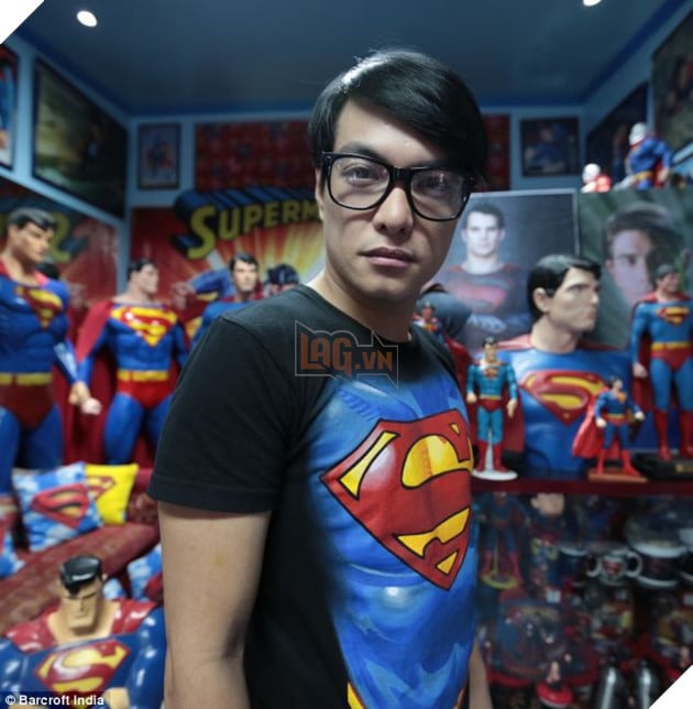 Chàng trai người Philippines vung tiền thẩm mỹ để giống hệt Superman, chỉ thiếu mỗi nước học bay - Ảnh 4. Chàng trai người Philippines vung tiền thẩm mỹ để giống hệt Superman, chỉ thiếu mỗi nước học bay - Ảnh 4.
