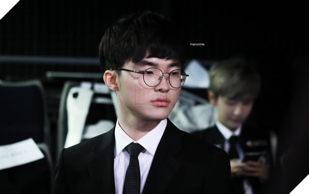 Faker tiếp tục chơi chữ, đặt tên của mình ở máy chủ Bắc Mỹ cực hài hước khiến fan hâm mộ thích thú