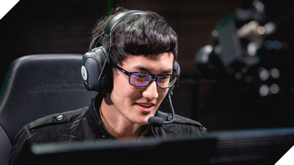 
Karsa đã gây nhiều khó khăn cho Ambition với lối đánh hổ báo&nbsp;
