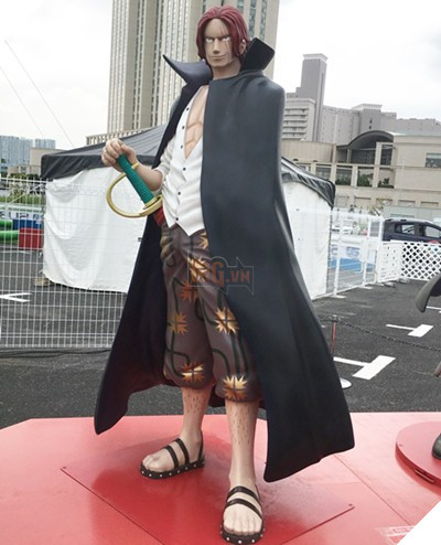 Shanks ơi! Ai đã làm gì chú thế này!!