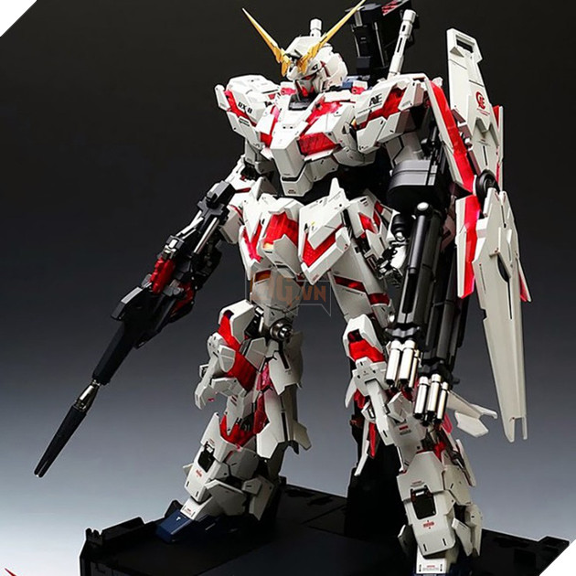 
Mô hình người máy Gundam quen thuộc
