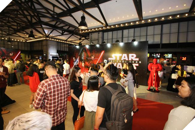 Họp báo ra mắt phim Star Wars: The Last Jedi tại Sài Gòn 11