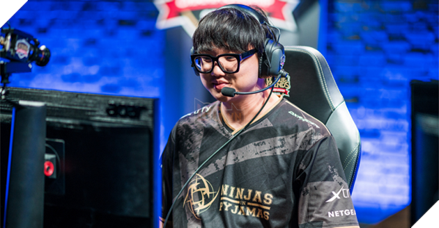 
Profit đã thi đấu không thành công trong màu áo NiP.
