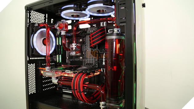 Cặp đôi game thủ chất nhất Việt Nam là đây: Chi hơn 50 triệu đồng sắm máy chiến PUBG