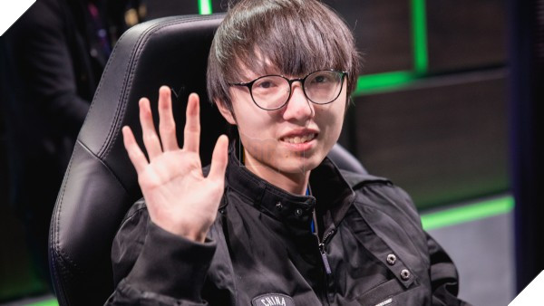 LMHT: Khiến Mlxg sợ 'xanh mặt' tại All-Star, ngôi sao đi rừng Karsa chính thức gia nhập RNG