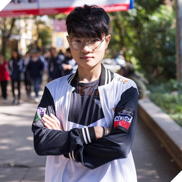 Cosplay Faker giống như hai giọt nước, anh chàng Việt Nam lên cả báo quốc tế, nổi tiếng toàn thế giới
