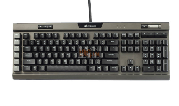  Review Corsair K95 RGB Platinum Gunmetal Speed Switch: Bàn phím cơ max ping cho game thủ  10