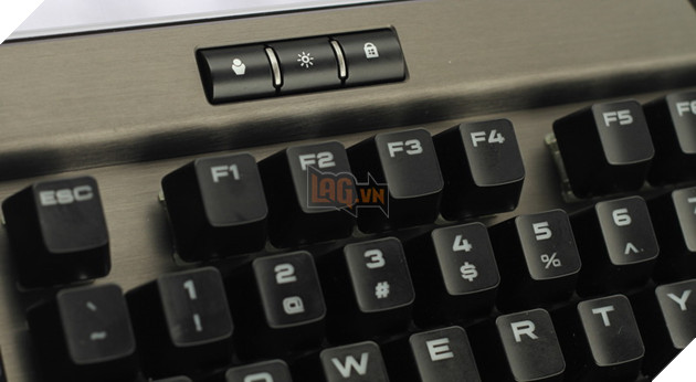  Review Corsair K95 RGB Platinum Gunmetal Speed Switch: Bàn phím cơ max ping cho game thủ  14