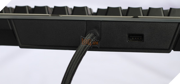  Review Corsair K95 RGB Platinum Gunmetal Speed Switch: Bàn phím cơ max ping cho game thủ  17